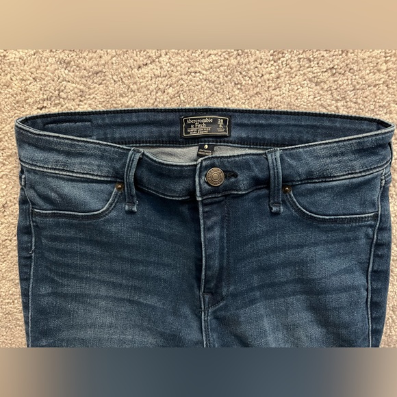 Abercrombie & Fitch Dark Wash Jeggings - Picture 2 of 3